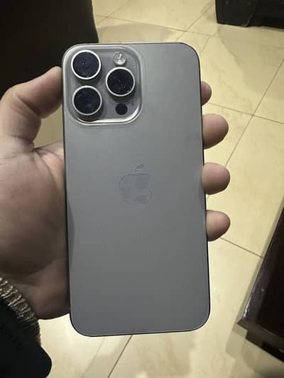 Iphone 15 pro max jv Natural titanium