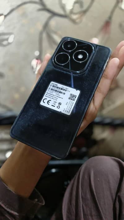 Tecno spark 20 /condition 10/10 no foult