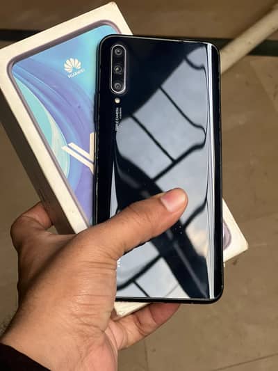 Huawei Y9s 6gb 128gb official pta with box. Pop up camera
