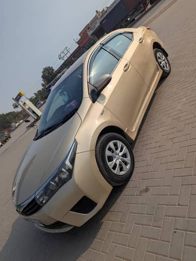 Toyota corolla GLI 2015/16 good condition just buy and drive