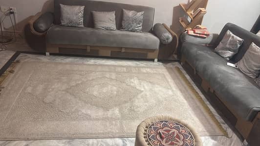 high quality beautiful and heavy carpet for urgent sale