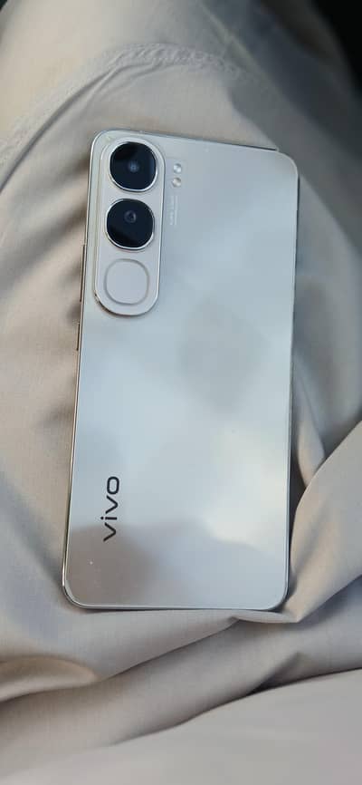 vivo y200 like a brand new phone 8/256