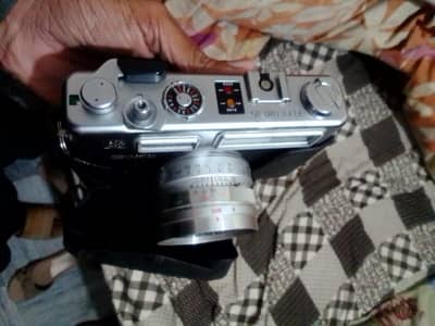 yashica old antique camera