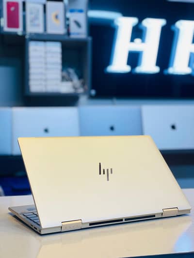 HP Envy x360 Touchscreen Core i5 11 gen 13” FHD Premium 2-in-1na