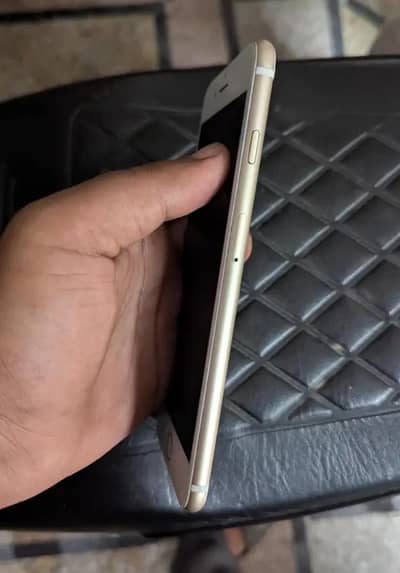 iphone 7 plus 128 GB my WhatsApp number 0320-24-100-47