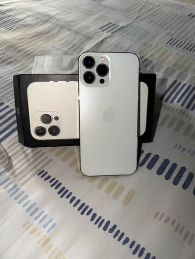 IPHONE 13 PRO MAX FACTORY UNLOCKED 10/10 CONDITION