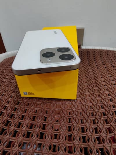 Realmi 15T just open box