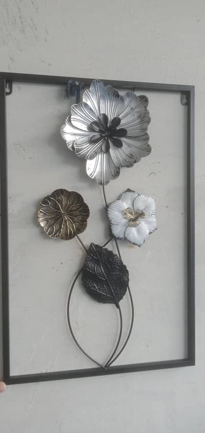 We deal in all Framed metal floral wall art delivery all over Pakistan