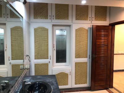 Idol for families resisdence title flooring