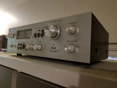 AKAI AM 2600