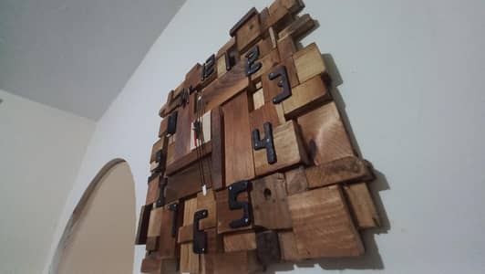 japnese wooden clock