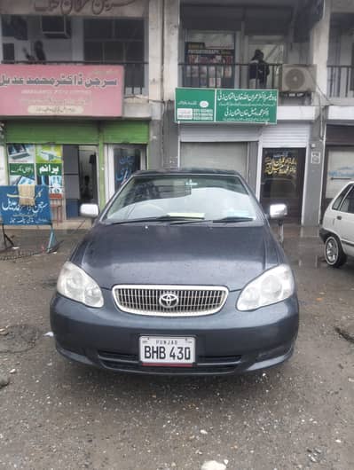 Toyota corolla Gli 2005 model.