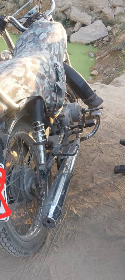 10/10 condition. All documents cleared. Genuine.