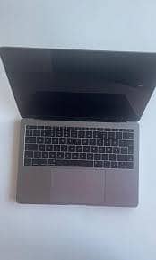 Carefully used MacBook Pro M1