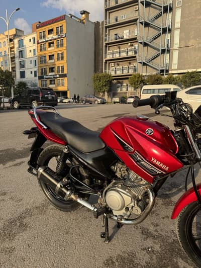 Yamaha YBR 125 2017 Punjab registered