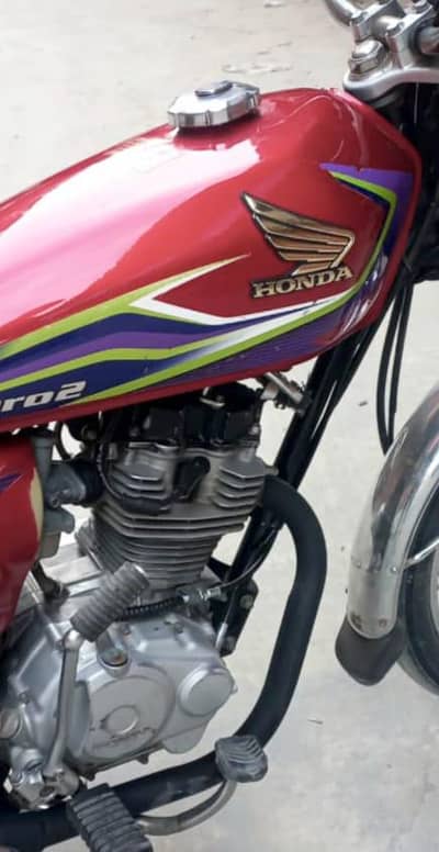 Honda 125 CG 2017 model urgent sale my WhatsApp number=03=23=88=43=551