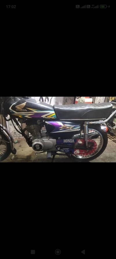 honda cg125 in black colour 2020 model