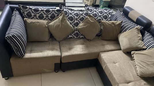 L Shape Majlis Sofa – Excellent Condition 12 to 15 person easily sit
