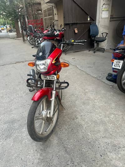 urgent sale Suzuki 110 25model
