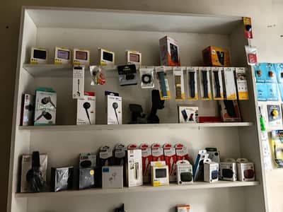 2 counter or 1 almari for sale