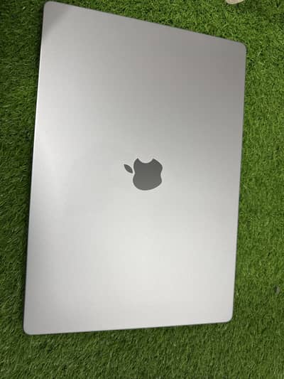 Apple M1 pro A2485 16/512