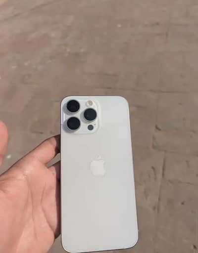 15 pro max fu 256gb 86bh 11/10 condition with orginal cable and box