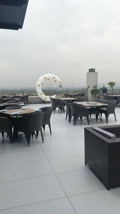 restaurant staff male and female needed