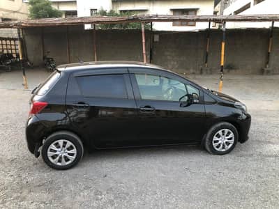 Toyota vitz model 2014/2017 2750000