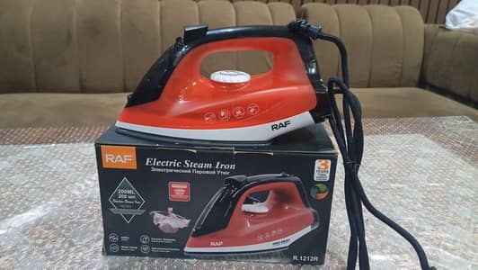 RAF STEAM IRON
