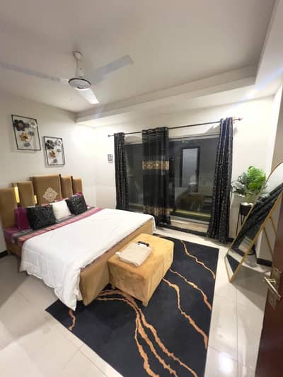 One bed apartment per day available Gulbarga green Islamabad