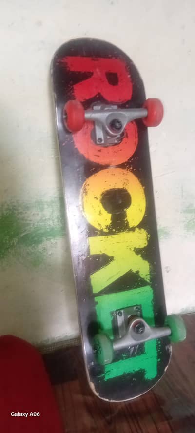 skate board full size 10/10 for sale