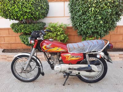 Honda CG-125cc Model 2020 Month 12 Karachi Number