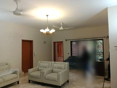 2 Kanal House Near Gulberg For Office