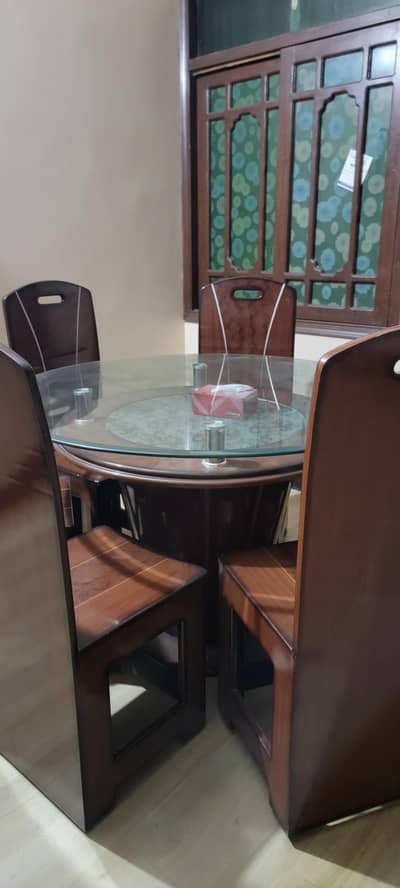 6 seater DINING TABLE