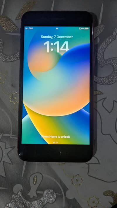 iphone 8 plus in very good shape