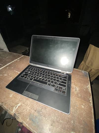 Dell E6430s Laptop i5 3ND 4GB Ram 500GB hard drive