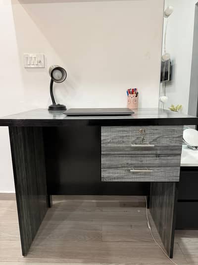 Study Table Brand new