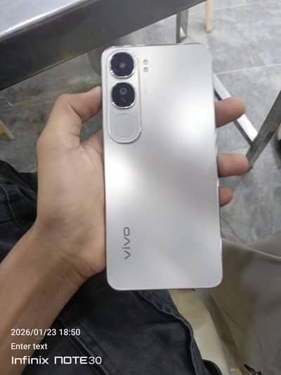 VIVO Y200 8+8.256