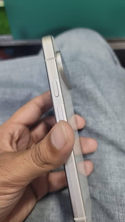 slightly use just like new Google pixels 9 import from japan