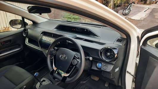 Toyota Aqua S for urgent sale