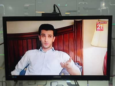 Samsung LED Monitor TV 24" Full HD Excellent Condition