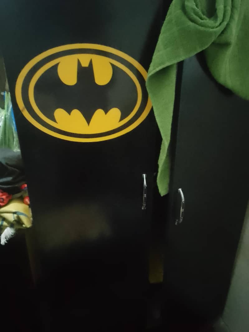 الماری برائے فروخت 2