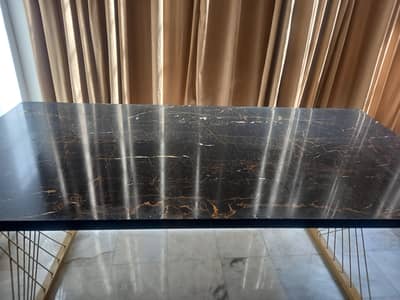 Trendy Dinning Table