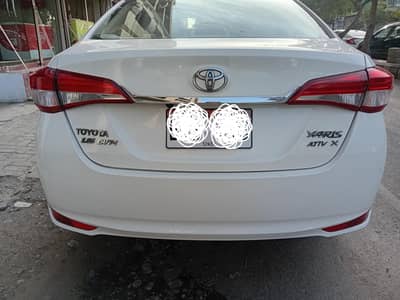 Toyota Yaris 1.5 ATIV X White