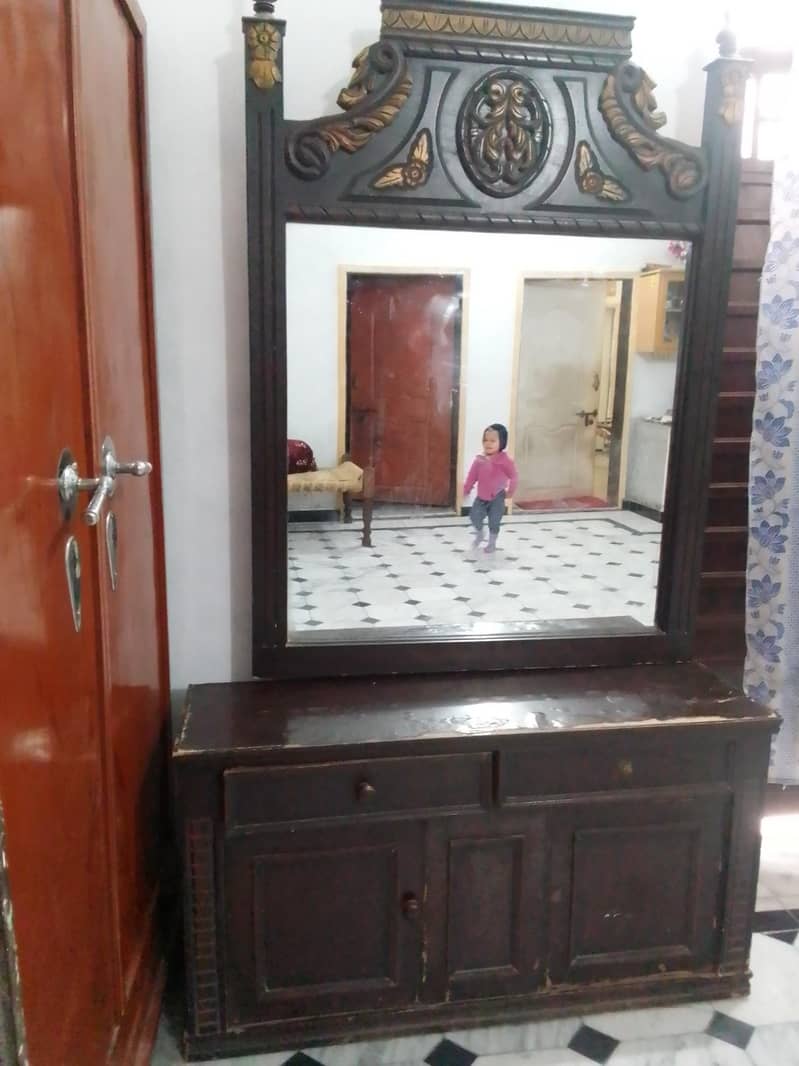 dressing table 2