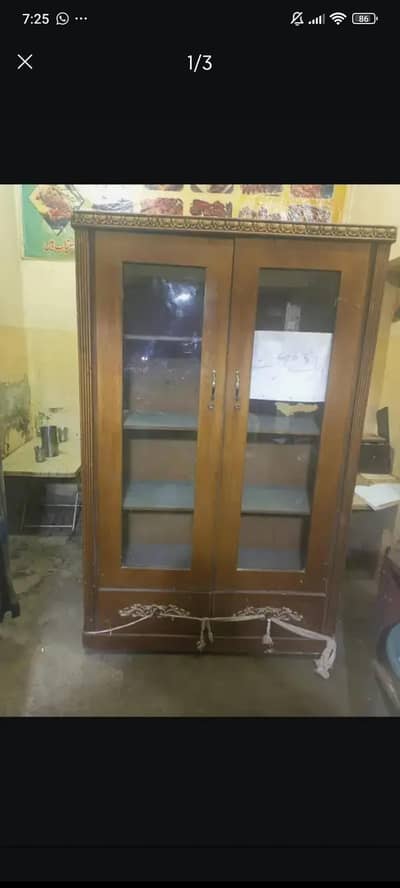 Wardrobe / showcase / Almari / books shell