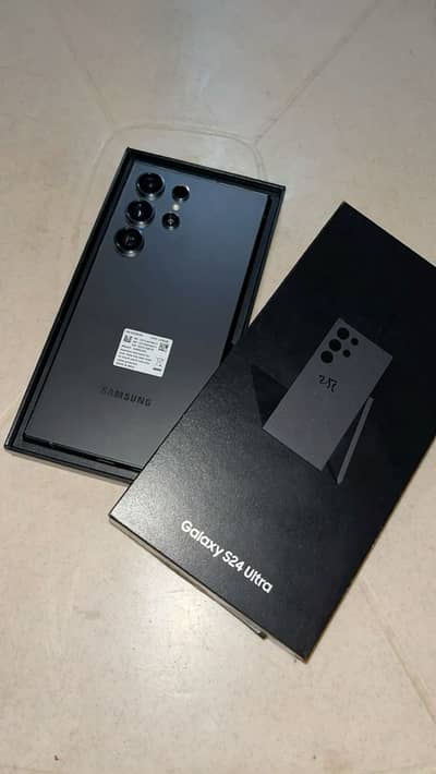 Galaxy S24 Ultra Samsung With Complete accessories