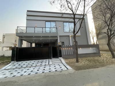 8 Marla Brand New Modern House