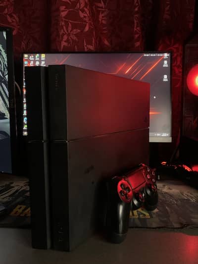 PlayStation 4 PS4 500GB WITH GENUINE CONTROLLER