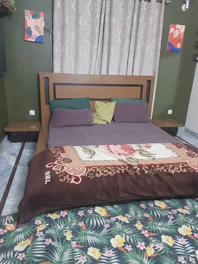 BED/KING SIZE/WARDROBE/ALMARI/SIDE TABLES/DRESSING